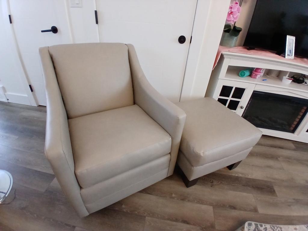 Loveseat and ottoman set