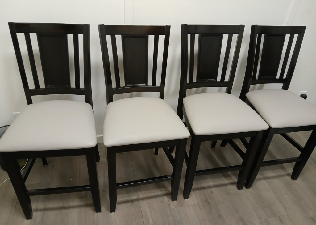 Basic Dining chair bottom change